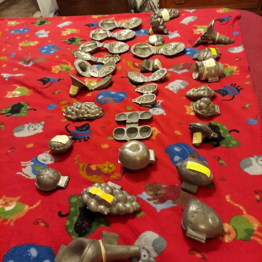 Have quite a few 1900 pewter molds, butter